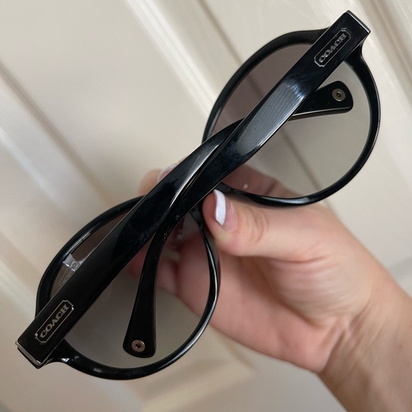 Black Coach Sunglasses - Case included - Picture 3 of 5